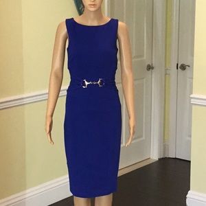 Instantly slimming dress